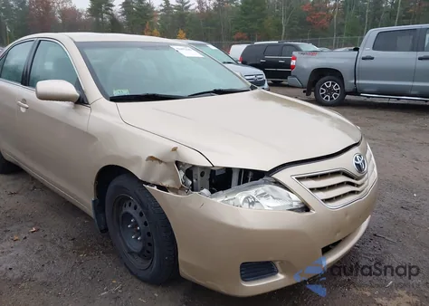 2011 Toyota Camry Le z USA, uszkodzony, nr VIN 4T1BF3EK9BU152644